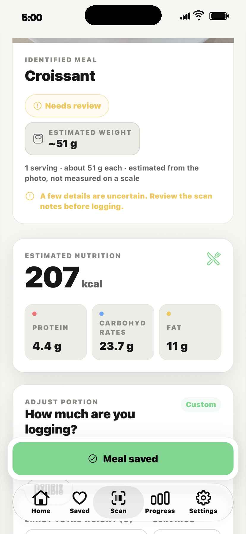 Cerenity meal scan showing an editable croissant estimate